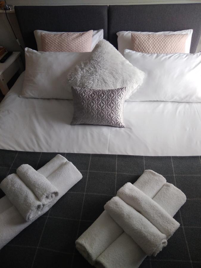 ماكليسفيلد Sleep, Eat, Repeat Bed And Breakfast المظهر الخارجي الصورة